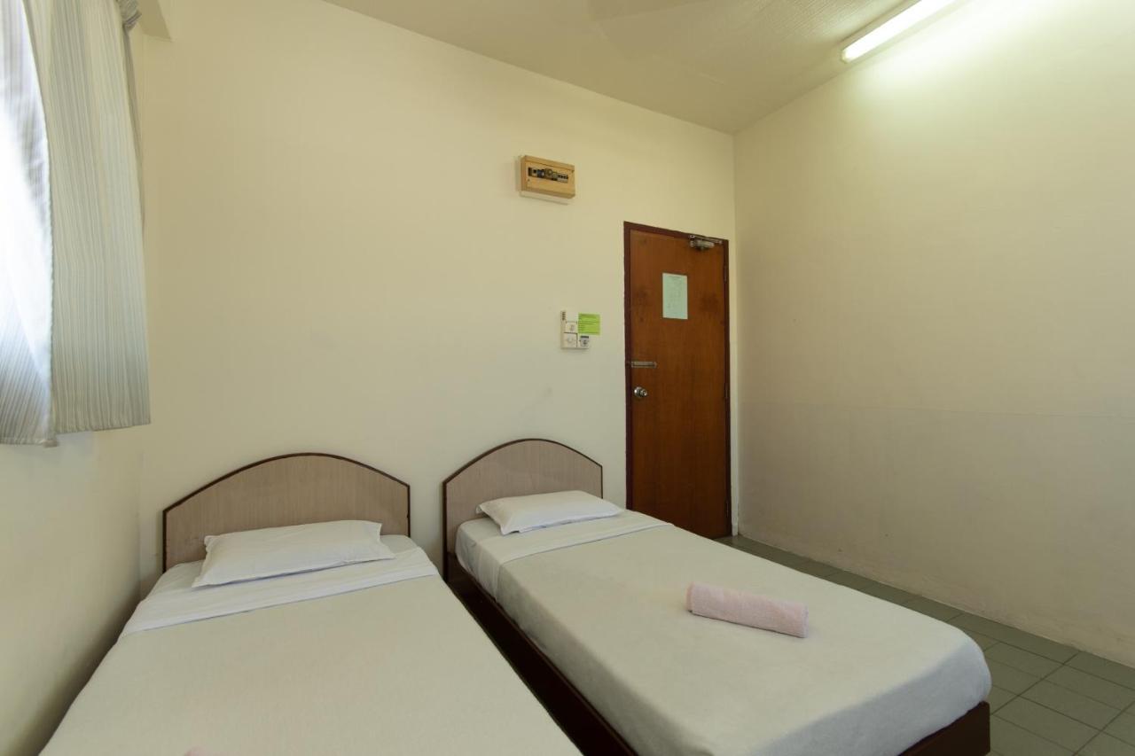 Spot On 89582 Evergreen Hotel Keningau Esterno foto