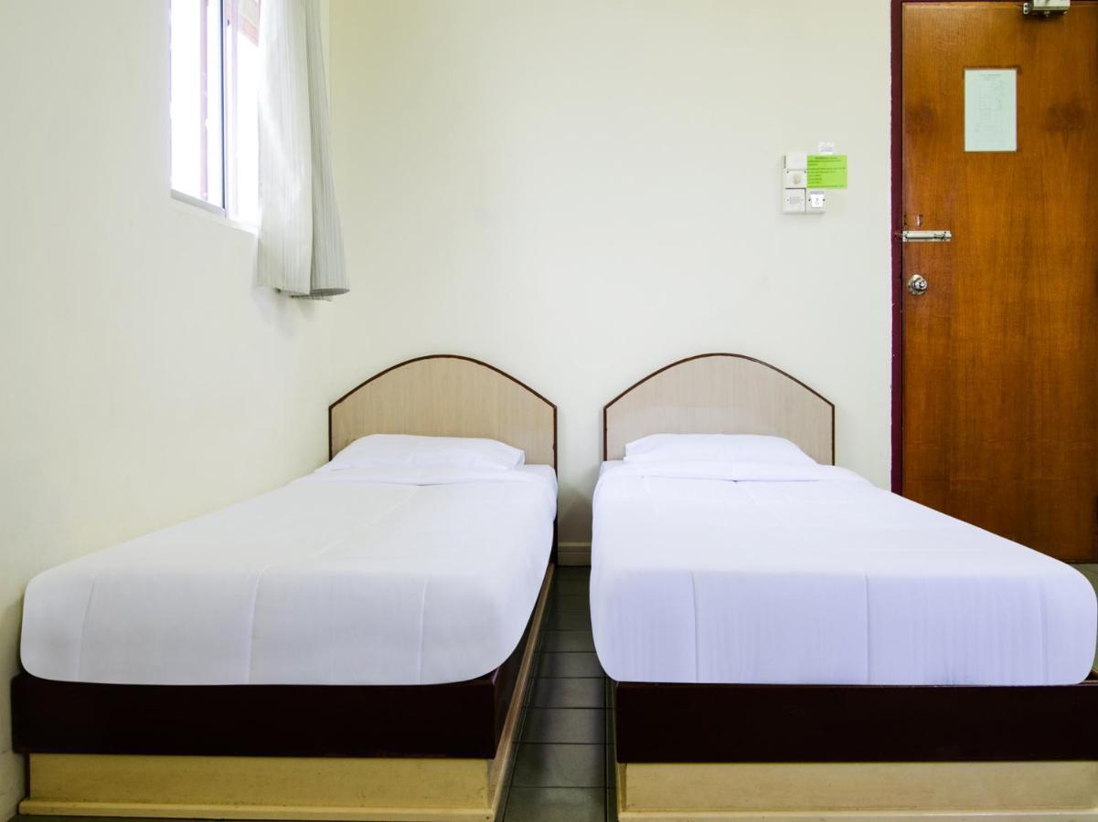 Spot On 89582 Evergreen Hotel Keningau Esterno foto